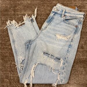American Eagle Outfitters Light Blue Distressed Boyfriend Jeans